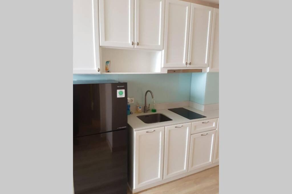 Homy 2 Bedroom Apartment Near Shopping Malls Джакарта Экстерьер фото
