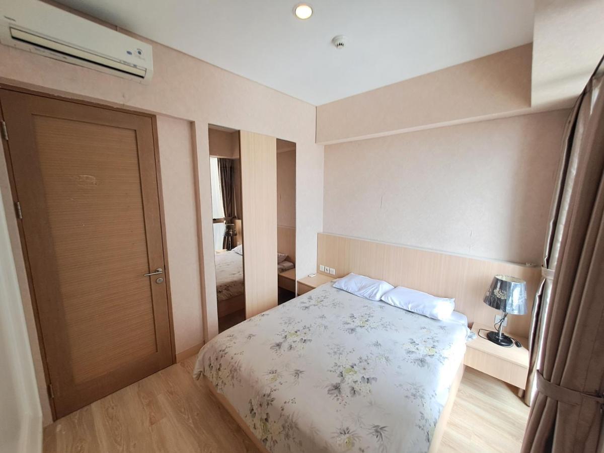 Homy 2 Bedroom Apartment Near Shopping Malls Джакарта Экстерьер фото
